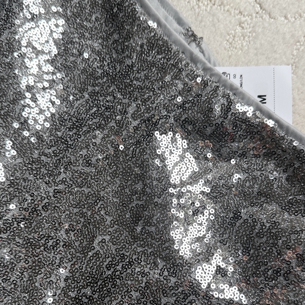 NWT Silver Sequin Skinny Leg Pants, size Juniors Medium - Picture 2 of 3